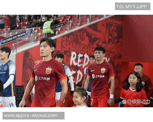 海港队后卫短缺李昂贺惯离队对球队影响深远